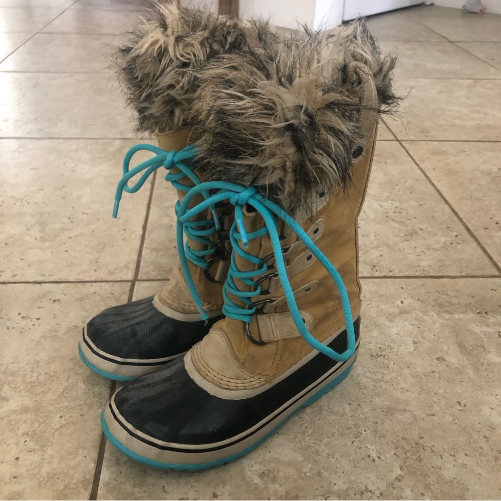 RARE! Sorel Joan of Arctic Turquoise Tan Lace-up Snow Boots Waterproof Sz 8